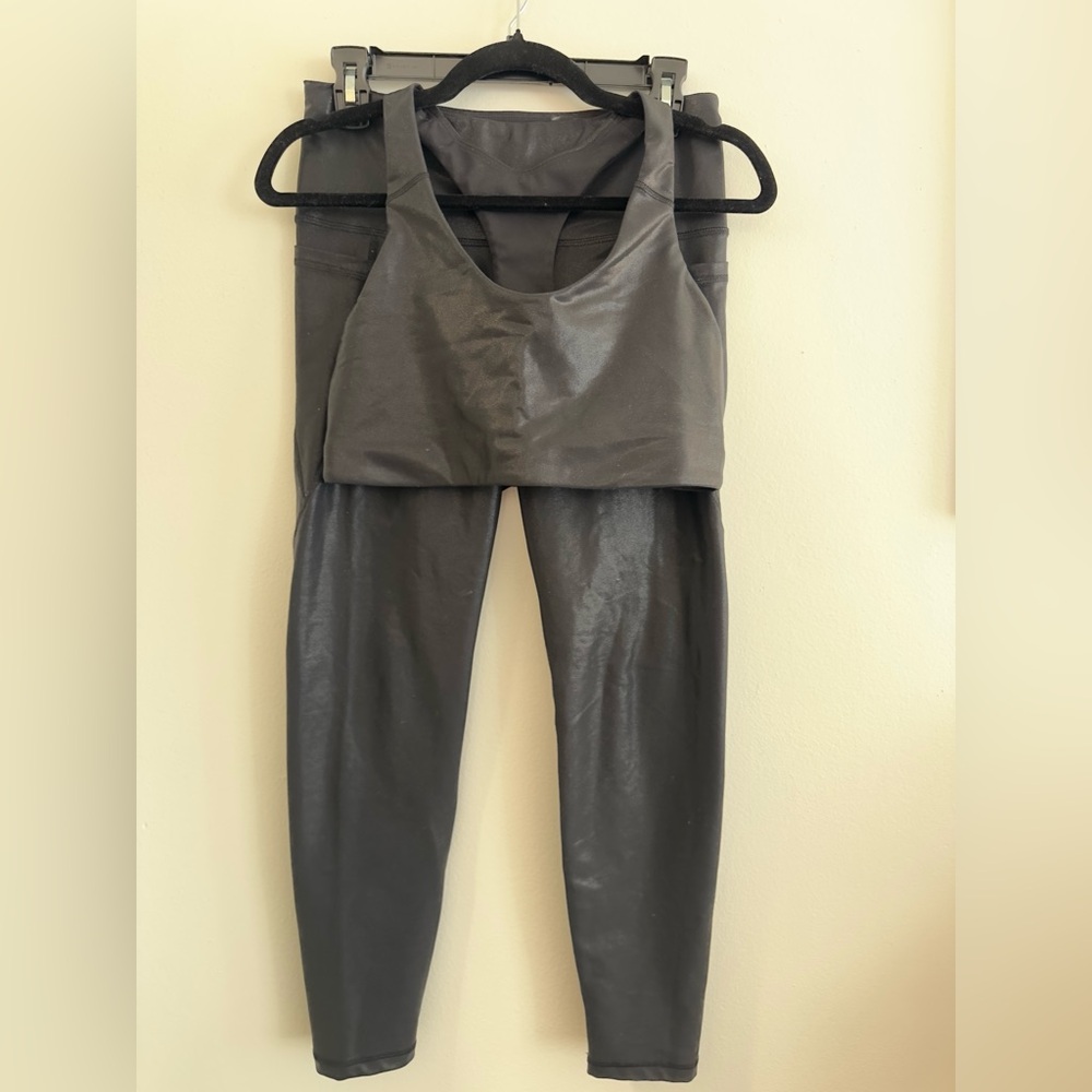 WMNS Old Navy Workout Set Shiny